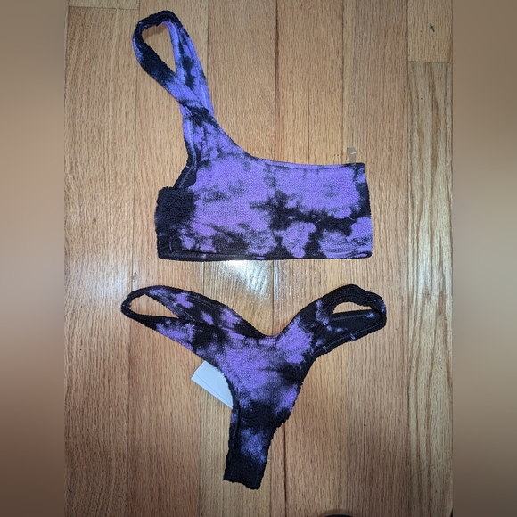 NWT BOND EYE SAMIRA ECO BIKINI SET IN LILAC & BLACK MARBLE - Picture 4 of 6